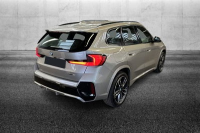 BMW X1 xDrive 23i Msport (2)