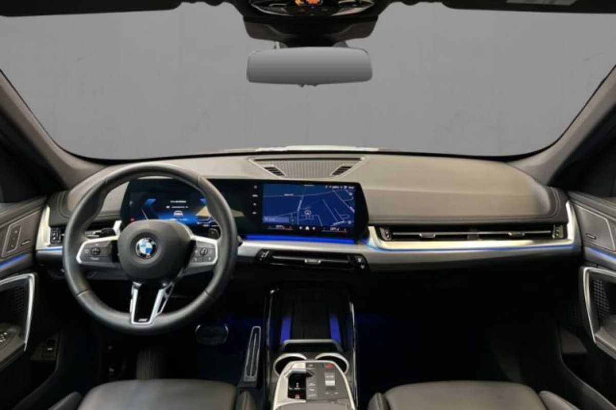 BMW X1 xDrive 23i Msport (6)