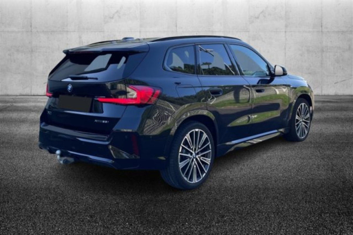 BMW X1 xDrive 23i Msport (3)