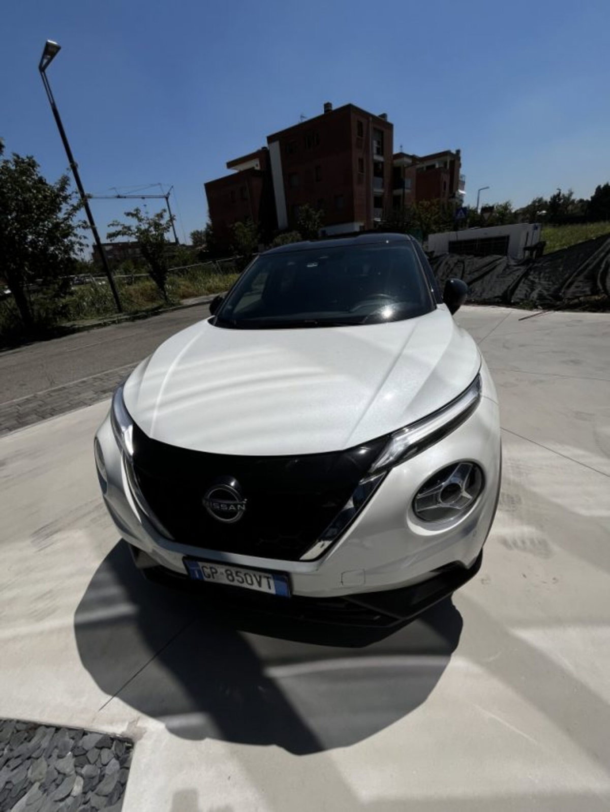 Nissan Juke 1.6 hev N-Connecta (2)