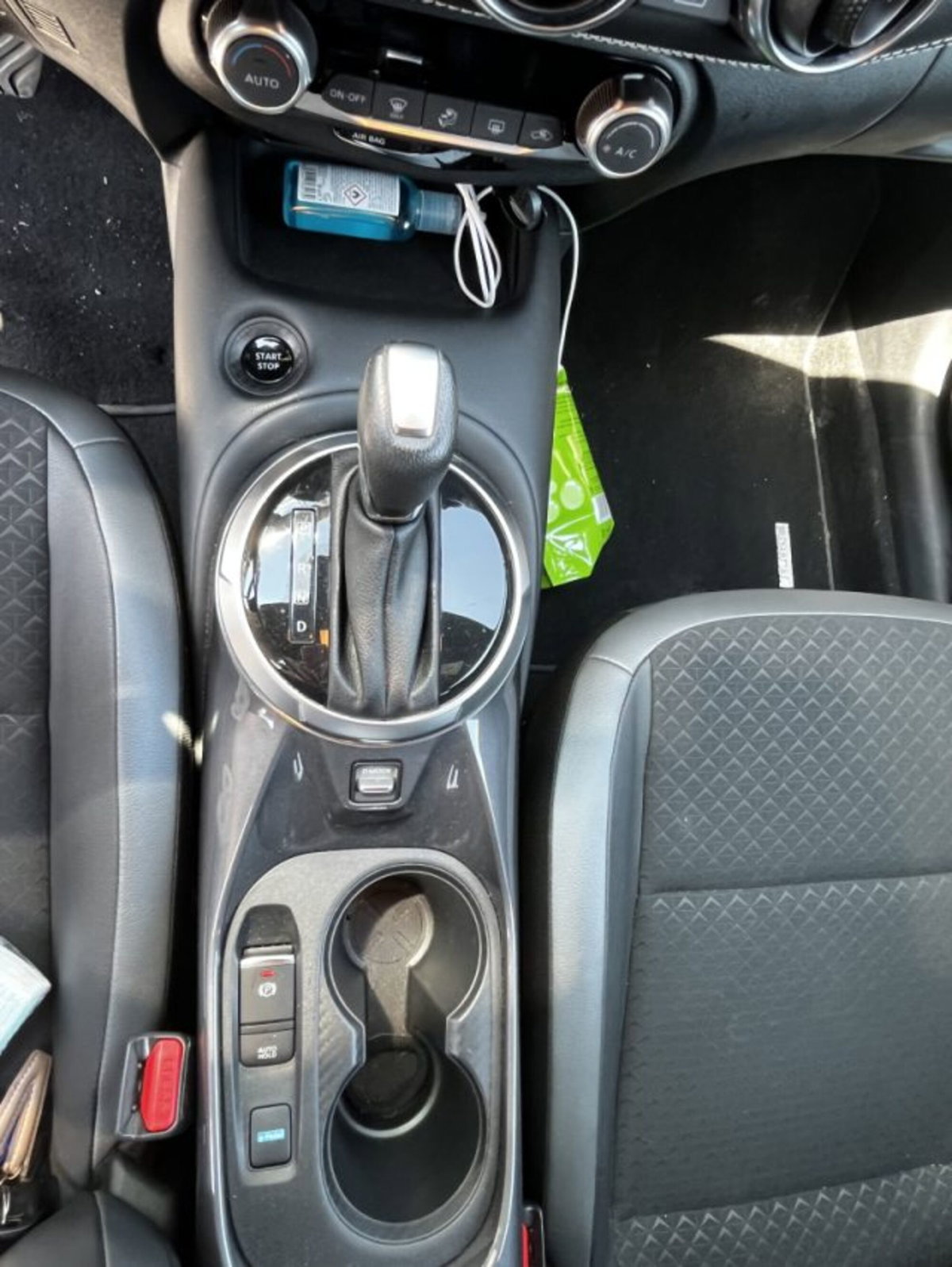 Nissan Juke 1.6 hev N-Connecta (7)