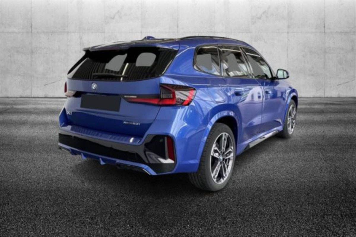 BMW X1 xDrive 23i Msport (3)