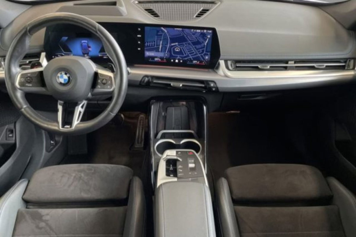 BMW X1 xDrive 23i Msport (6)