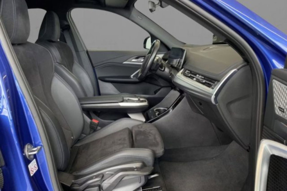 BMW X1 xDrive 23i Msport (7)