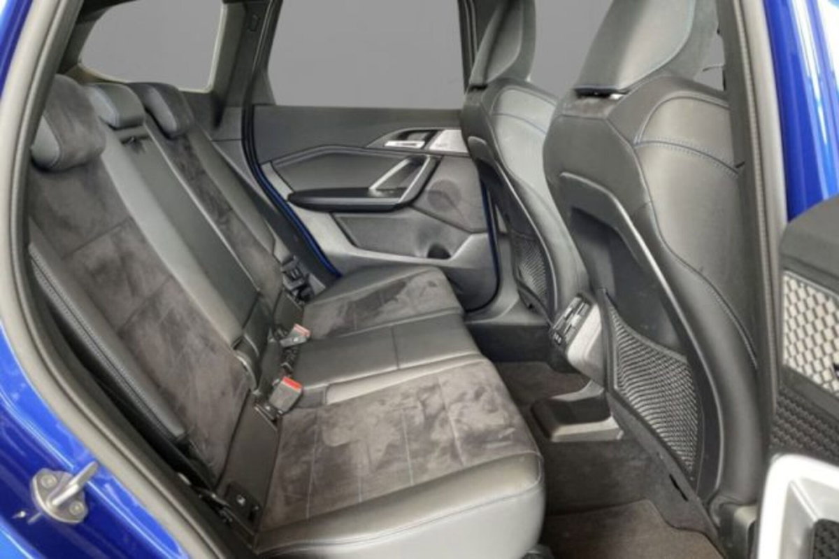 BMW X1 xDrive 23i Msport (8)