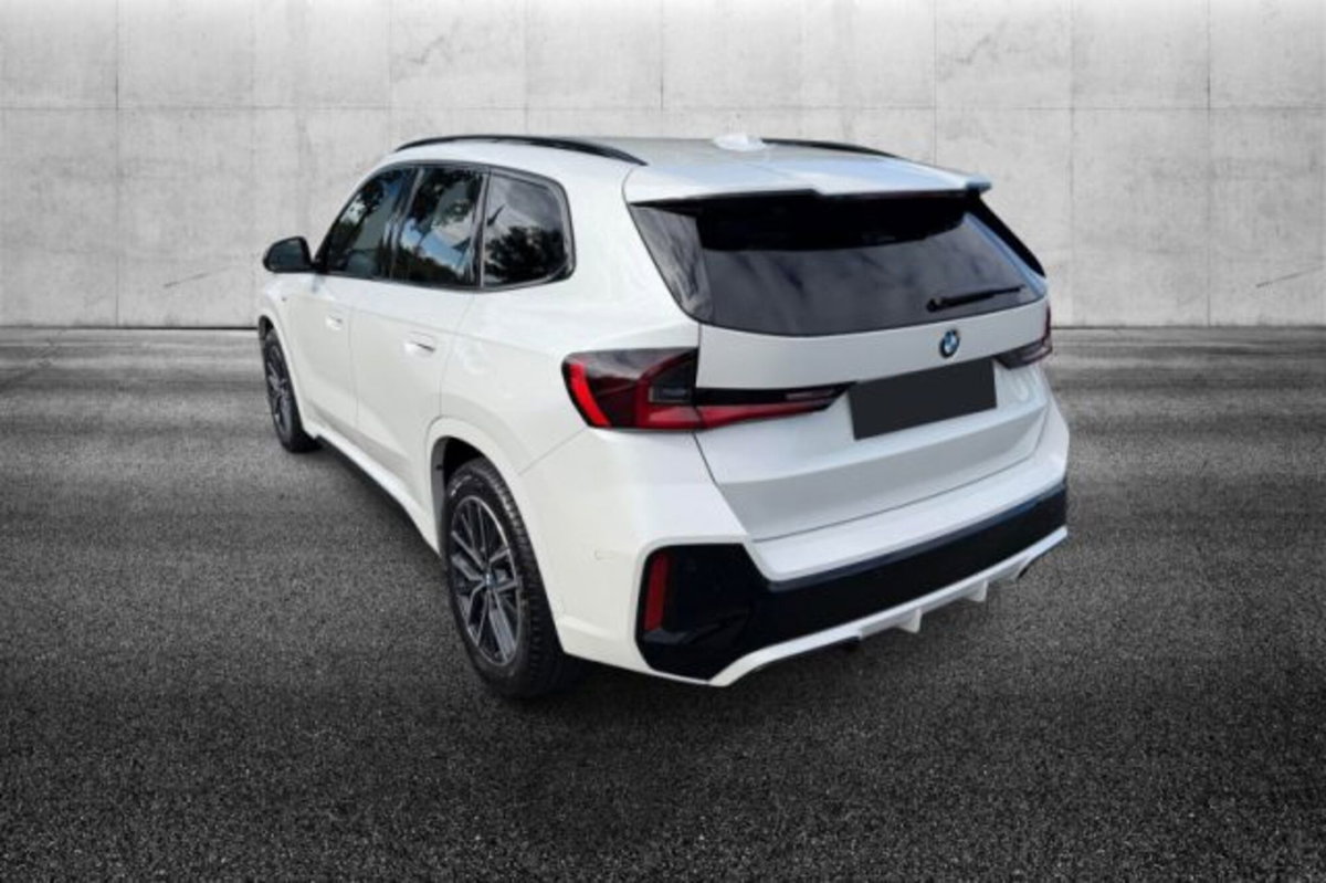 BMW X1 xDrive 23i Msport (4)