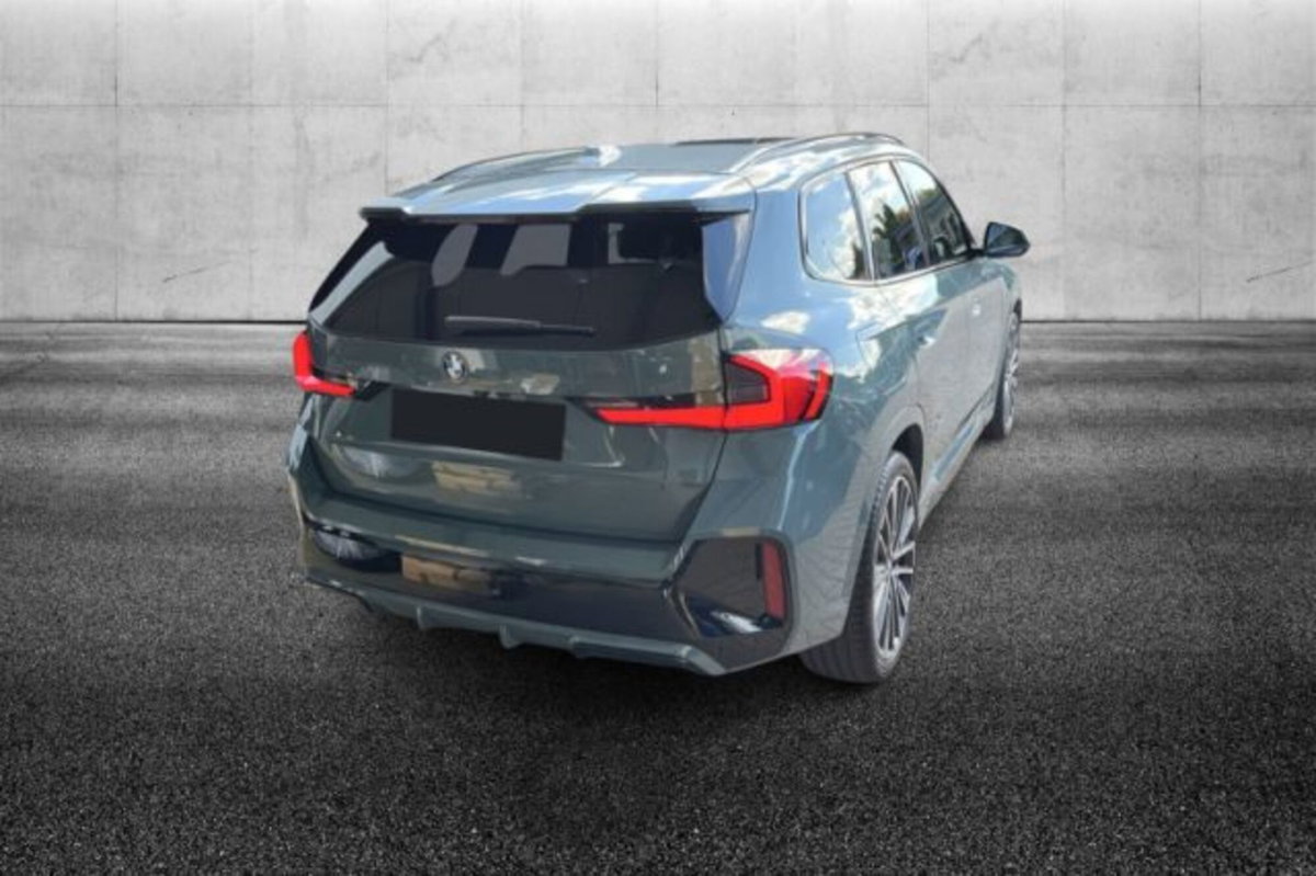 BMW X1 xDrive 23i Msport (2)