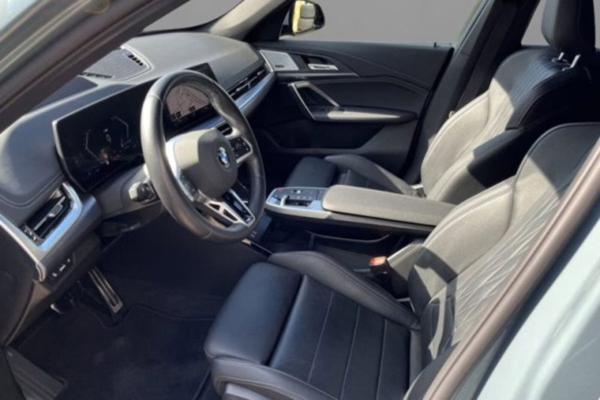 BMW X1 xDrive 23i Msport (4)