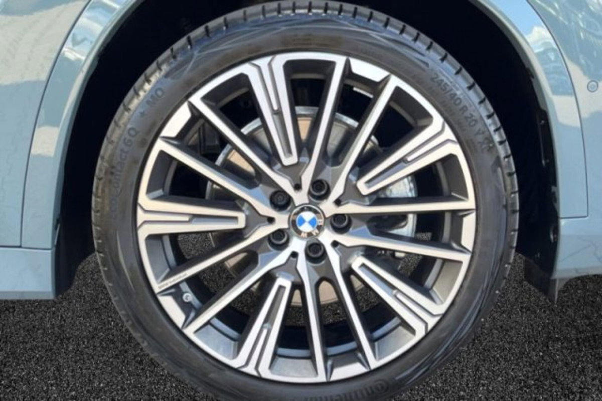 BMW X1 xDrive 23i Msport (7)