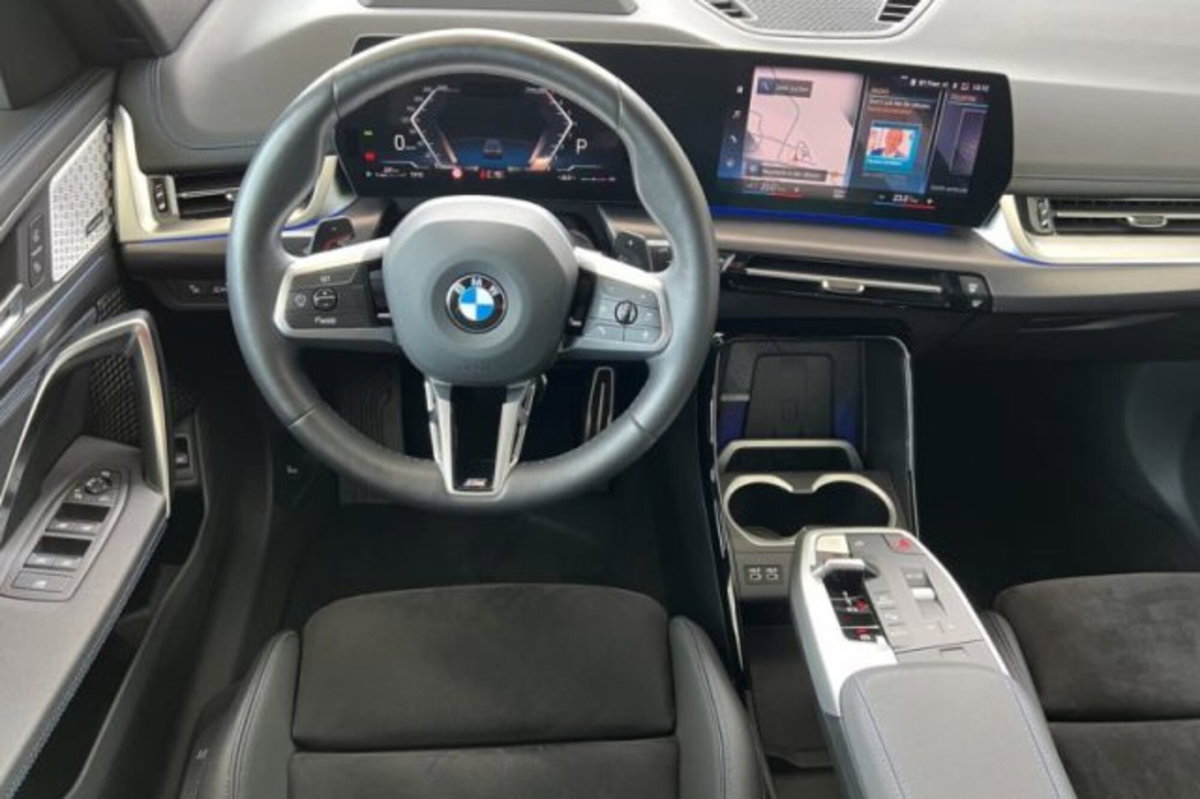 BMW X1 xDrive 23i Msport (5)