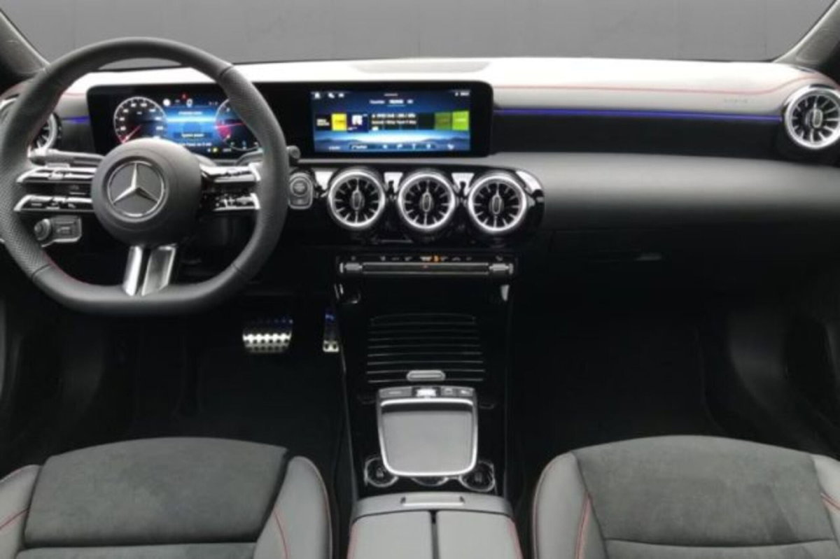 Mercedes-Benz CLA 200 d Automatic Premium (3)