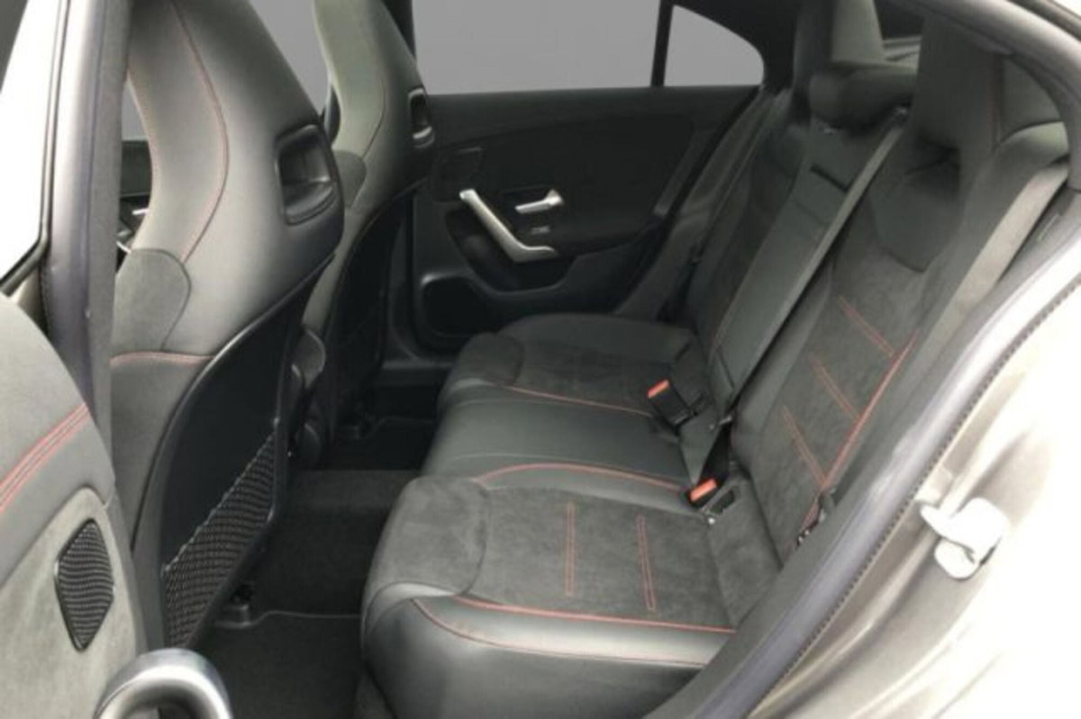 Mercedes-Benz CLA 200 d Automatic Premium (5)