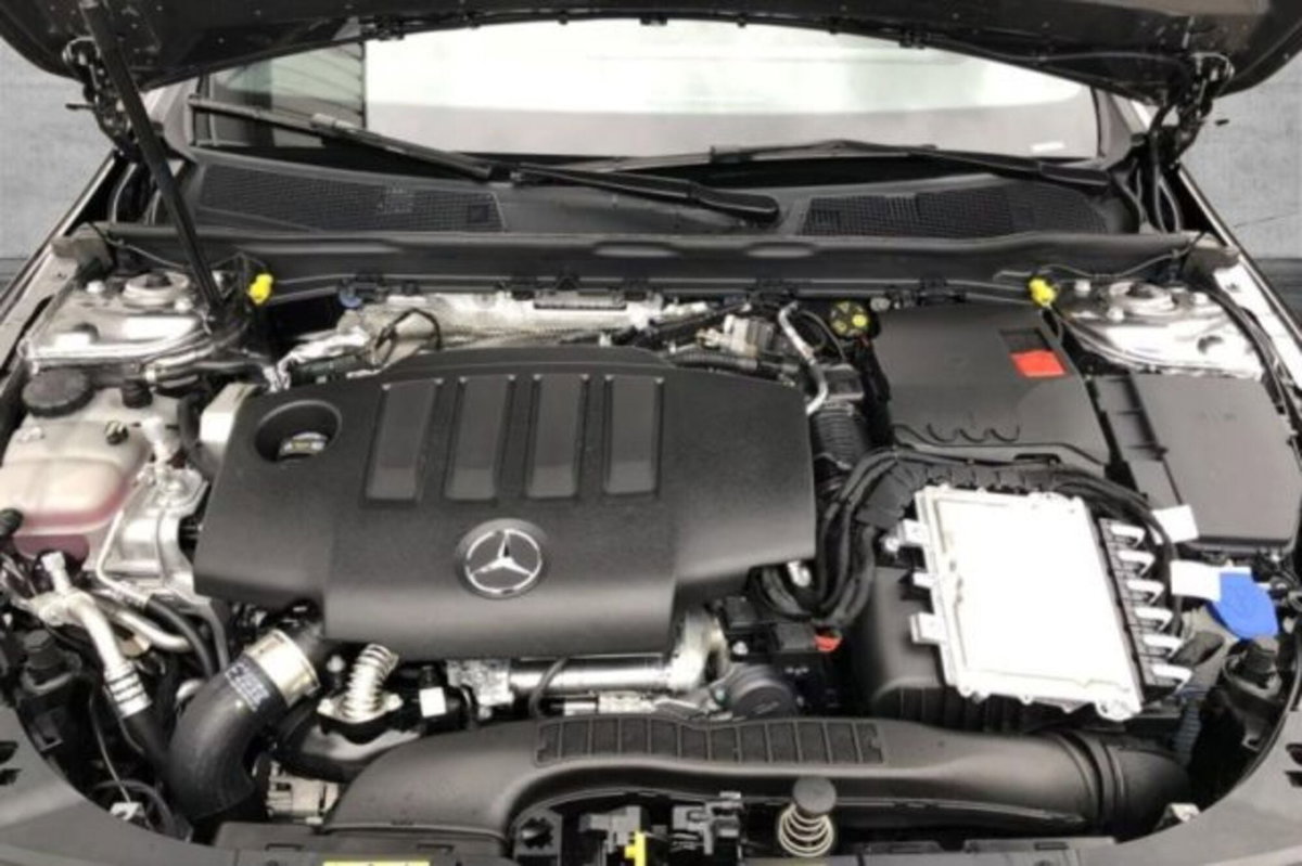Mercedes-Benz CLA 200 d Automatic Premium (8)
