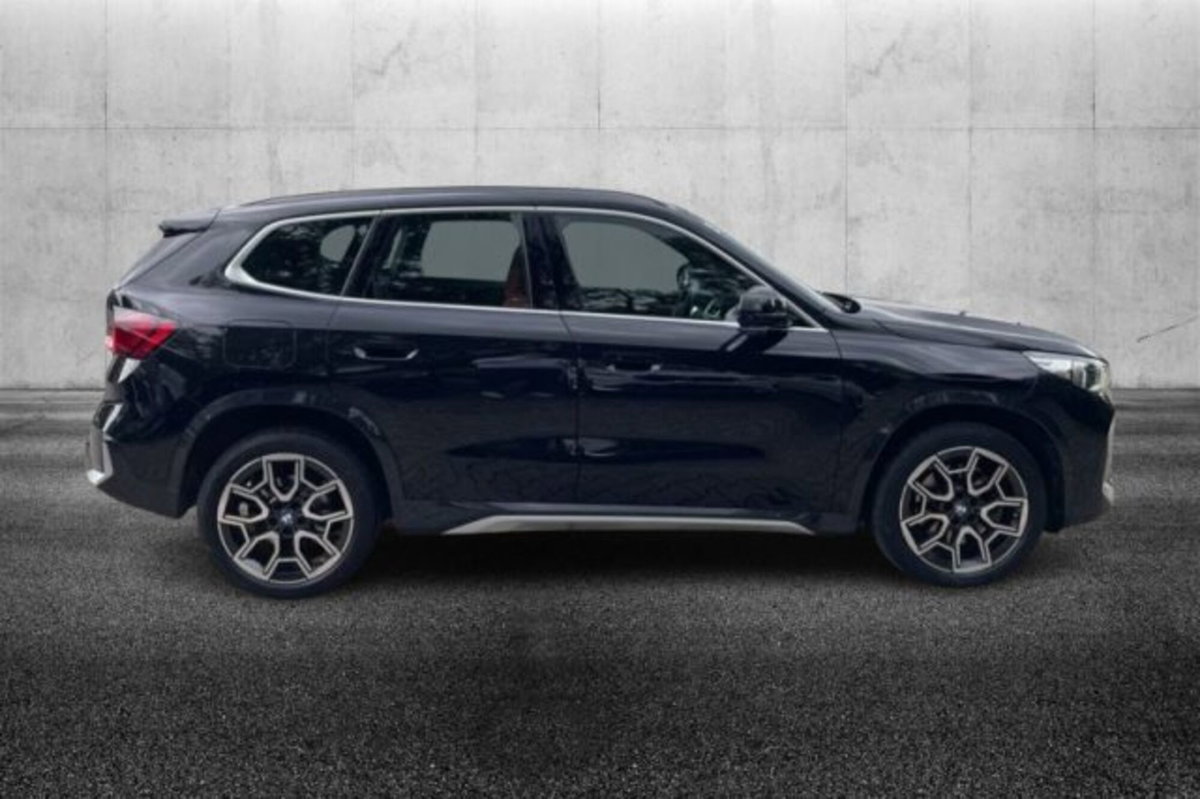BMW X1 xDrive 23i xLine (5)