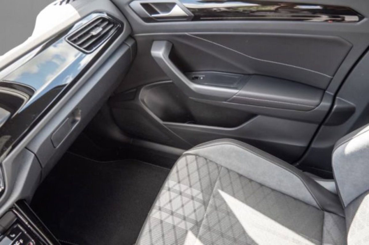 Volkswagen T-Roc 2.0 tdi R-Line 4motion 150cv dsg (6)