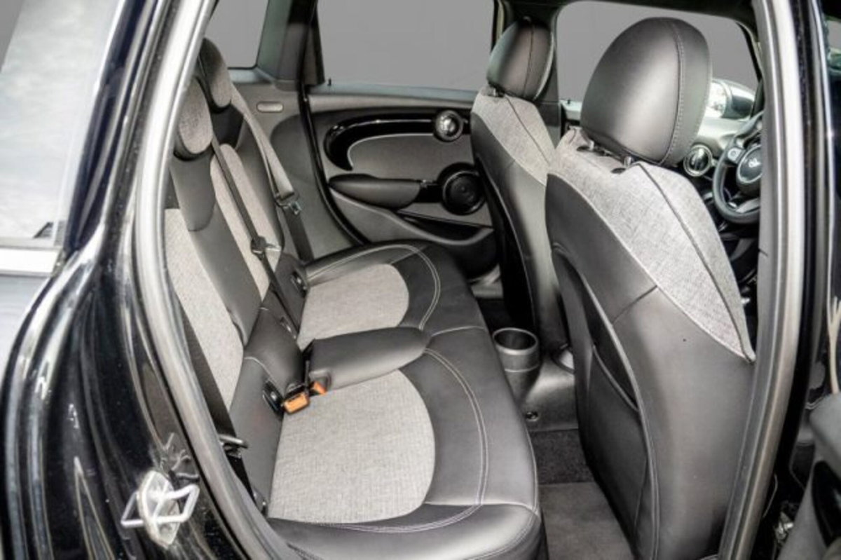 MINI Mini 1.5 Cooper JCW 5 porte (5)