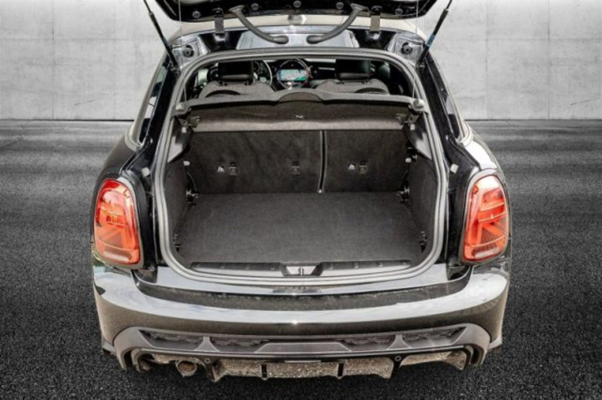 MINI Mini 1.5 Cooper JCW 5 porte (8)
