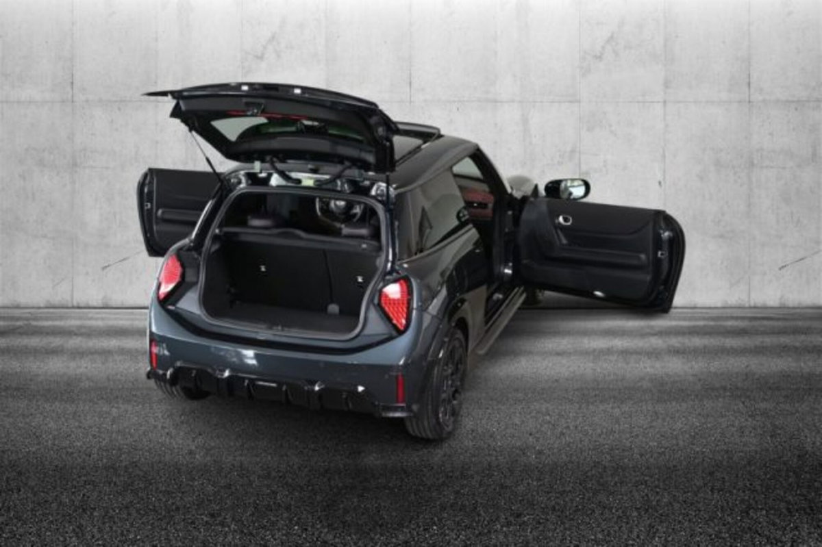 MINI Mini 2.0 Cooper S JCW (8)