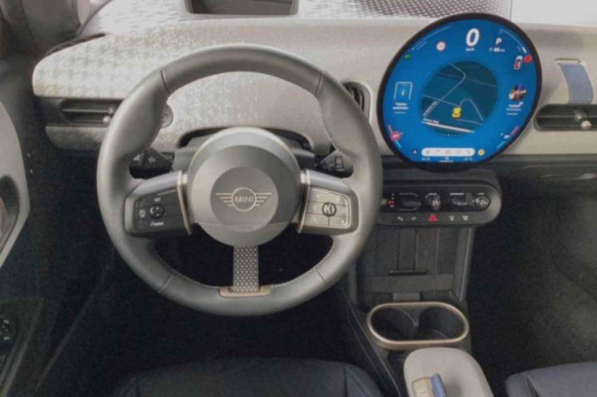 MINI Mini 3p 2.0 S Favoured auto (5)