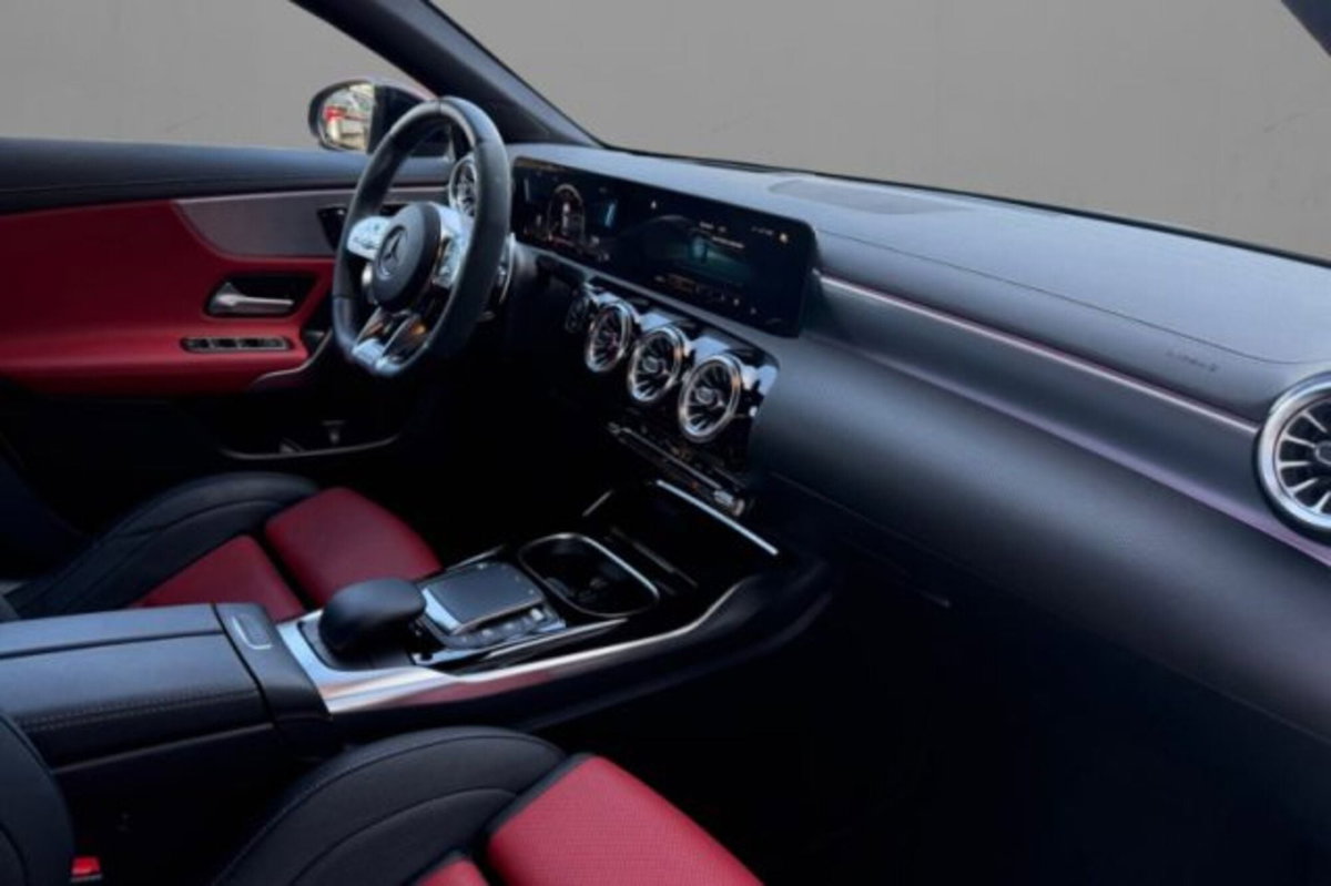 Mercedes-Benz CLA 45 AMG 4Matic (5)