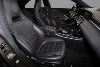 Mercedes-Benz CLA 200 Automatic 4Matic Premium (4)