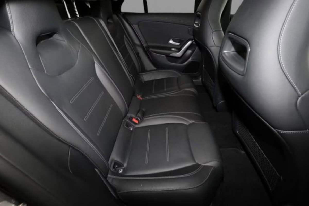 Mercedes-Benz CLA 200 Automatic 4Matic Premium (5)