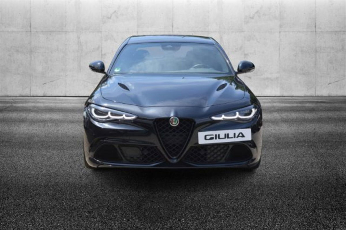 Alfa Romeo Giulia 2.9 T V6 AT8 Quadrifoglio (5)