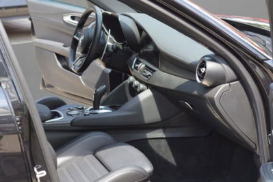 Alfa Romeo Giulia 2.9 T V6 AT8 Quadrifoglio (7)