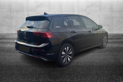 Volkswagen Golf 2.0 TDI 150 CV DSG SCR R-Line (2)