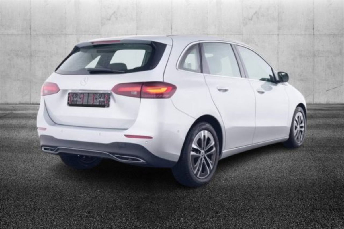Mercedes-Benz Classe B 200 d Advanced auto (2)