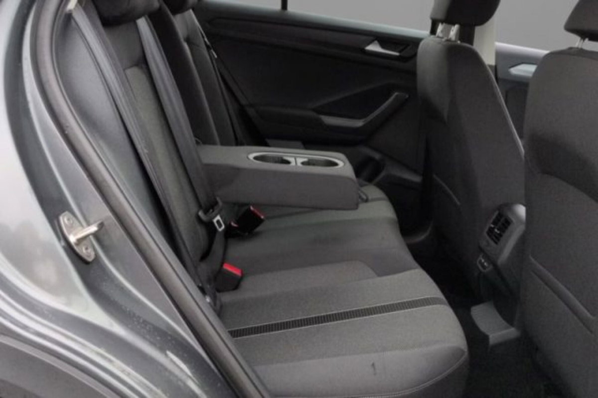 Volkswagen T-Roc 2.0 tdi Life 150cv dsg (7)