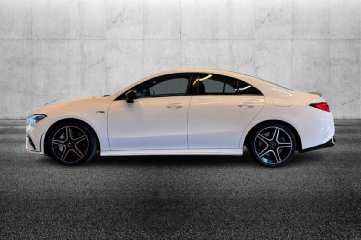 Mercedes-Benz CLA 35 AMG 4Matic (4)