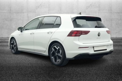 Volkswagen Golf Variant 1.5 eTSI 150 CV EVO ACT DSG R-Line (3)