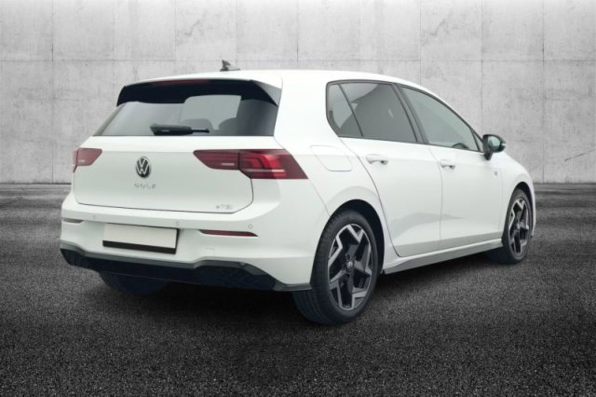 Volkswagen Golf Variant 1.5 eTSI 150 CV EVO ACT DSG R-Line (4)