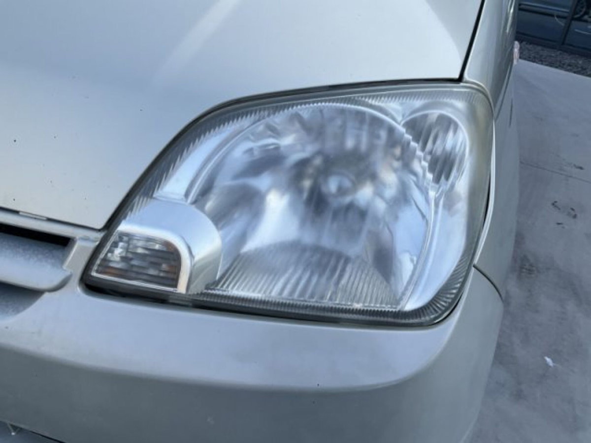 Daihatsu Cuore 1.0 12V 5 porte SX (4)
