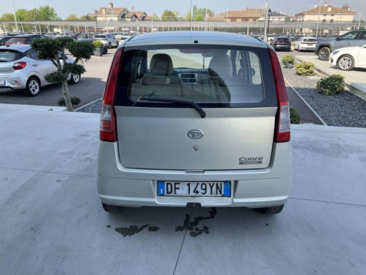 Daihatsu Cuore 1.0 12V 5 porte SX (7)