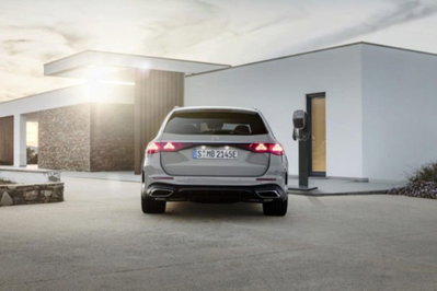 Mercedes-Benz Classe E Station Wagon 220 d AMG Line Advanced Plus 4matic auto nuova