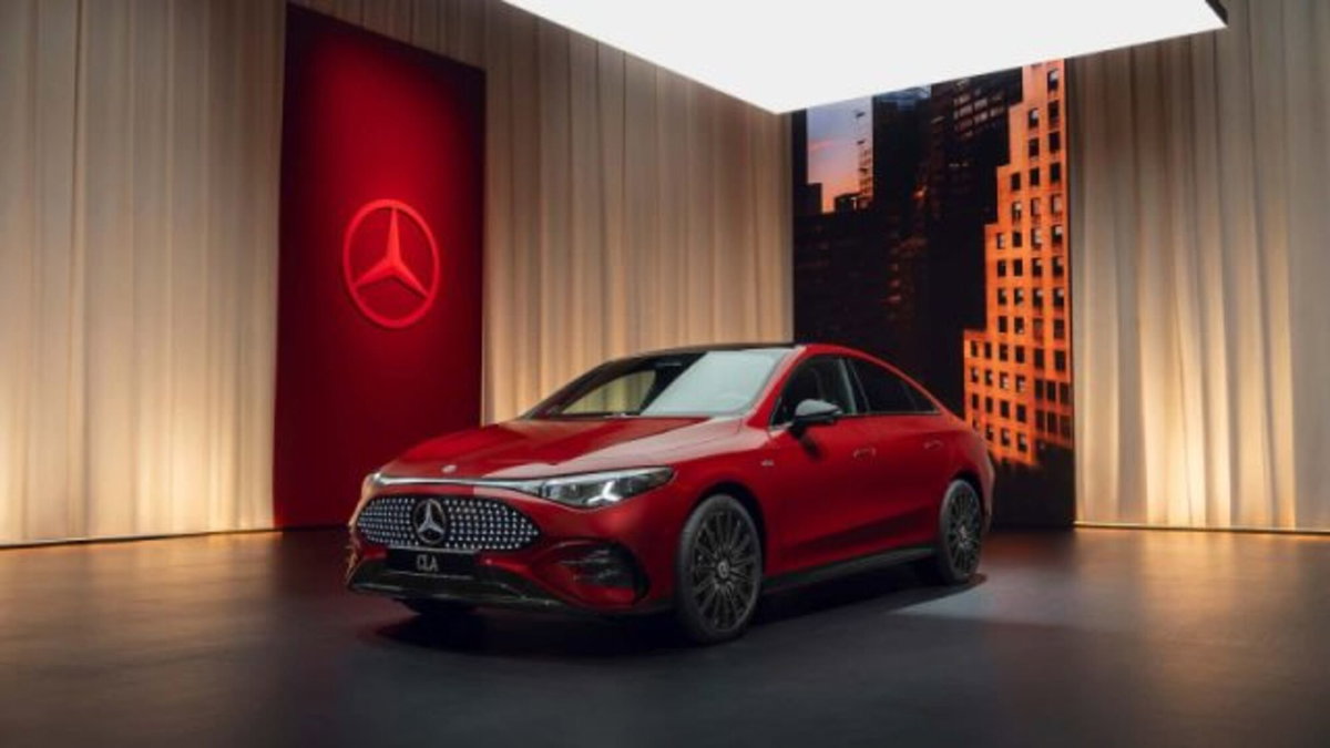 Mercedes-Benz CLA 200 Automatic 4Matic Premium (3)