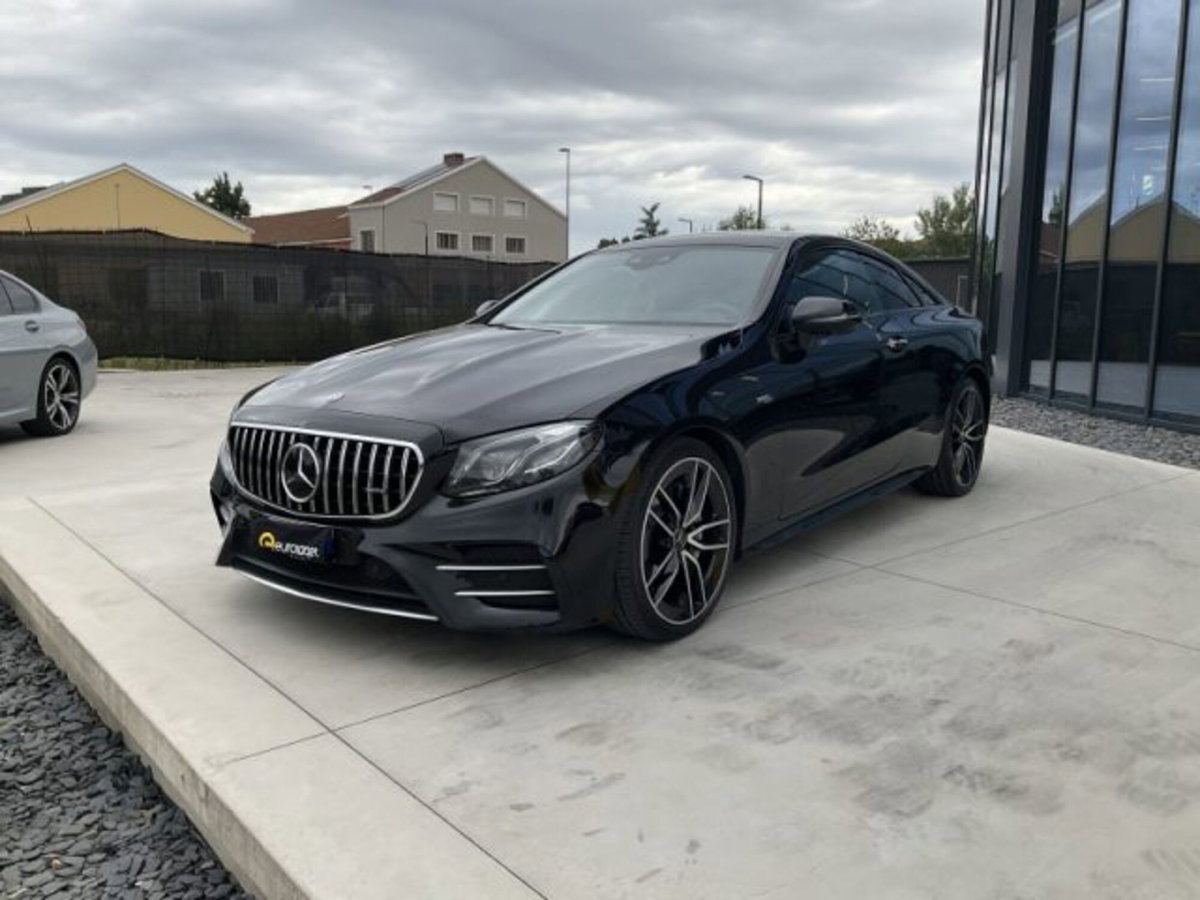 Mercedes-Benz Classe E Coupé 53 4Matic+ EQ-Boost AMG (3)