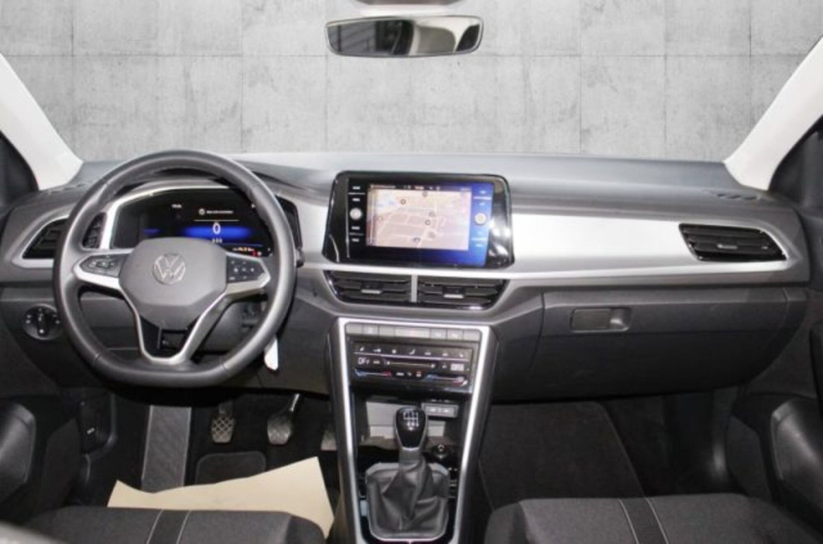 Volkswagen T-Roc 1.0 tsi Life 115cv (7)