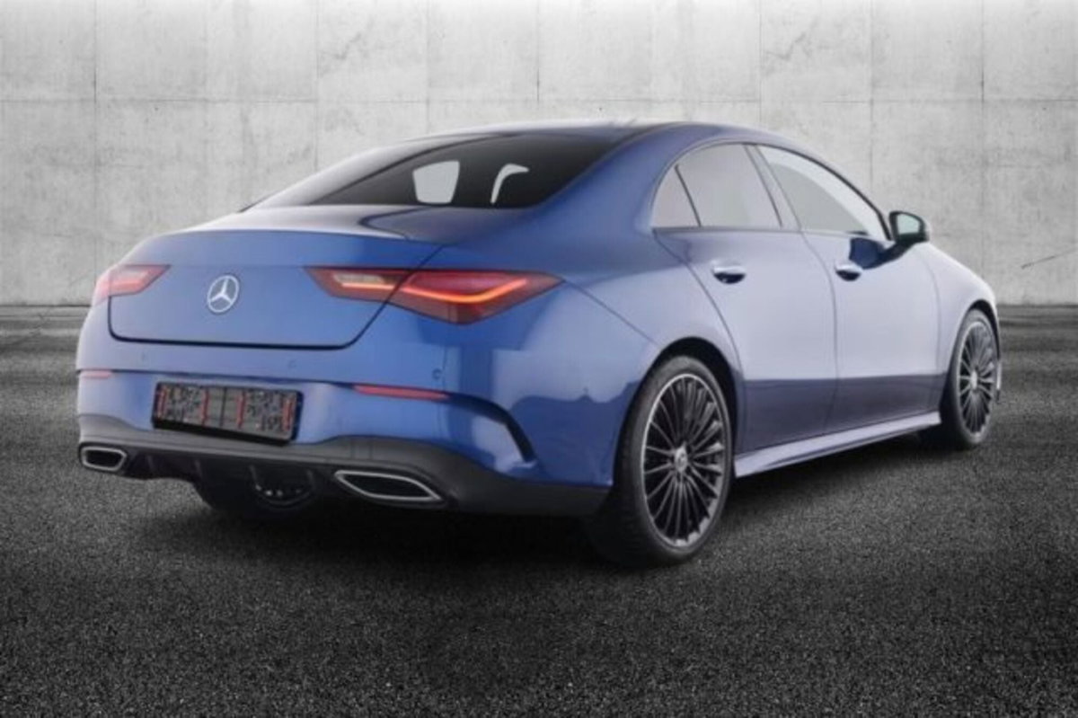 Mercedes-Benz CLA 200 d Automatic Premium (2)