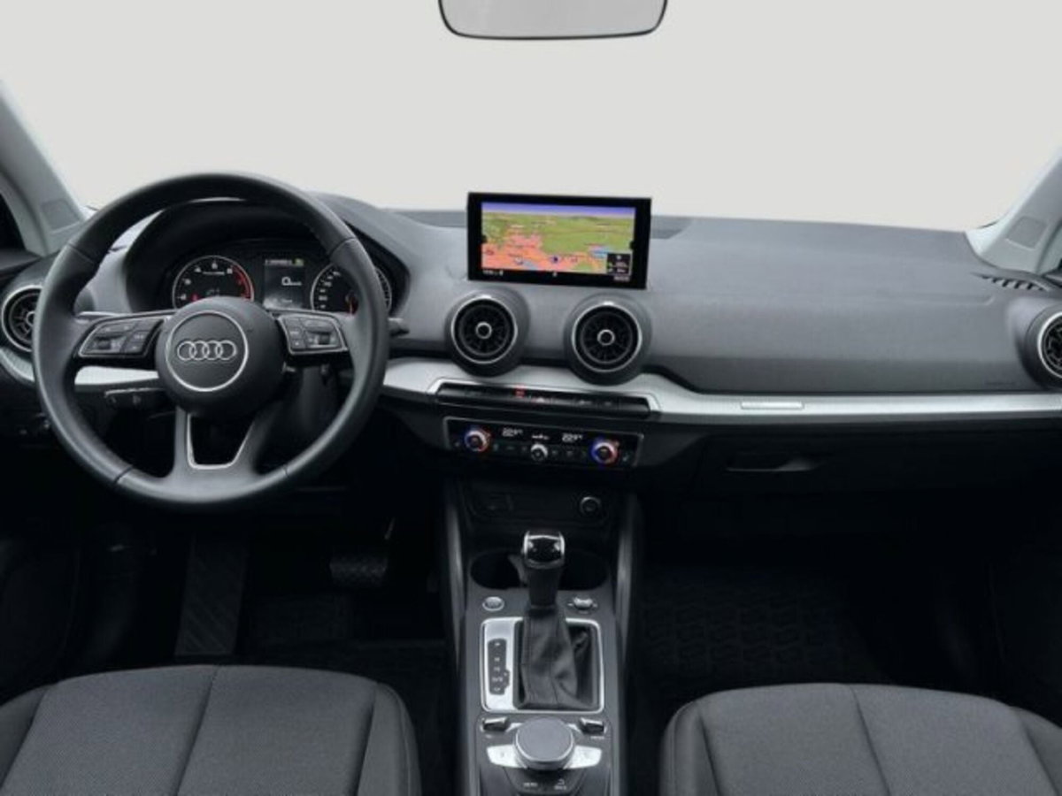 Audi Q2 Q2 35 TFSI S tronic S line Edition (2)