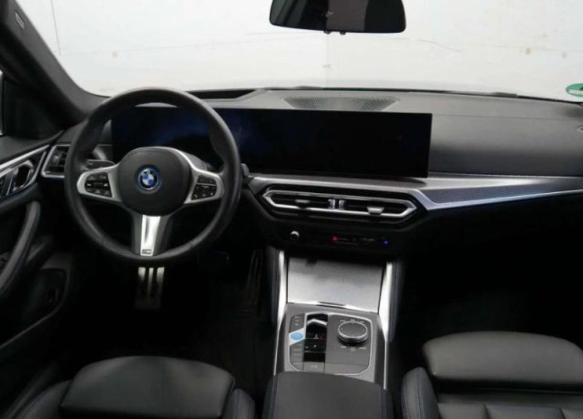 BMW i4 i4 edrive35 Msport (3)