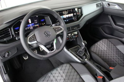 Volkswagen Polo 1.0 tsi R-Line 95cv (5)