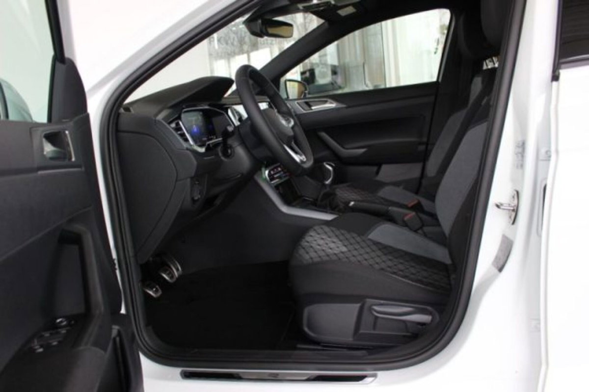 Volkswagen Polo 1.0 tsi R-Line 95cv (7)
