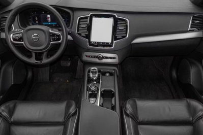 Volvo XC90 B5 (d) AWD automatico 7 posti Plus Dark (3)