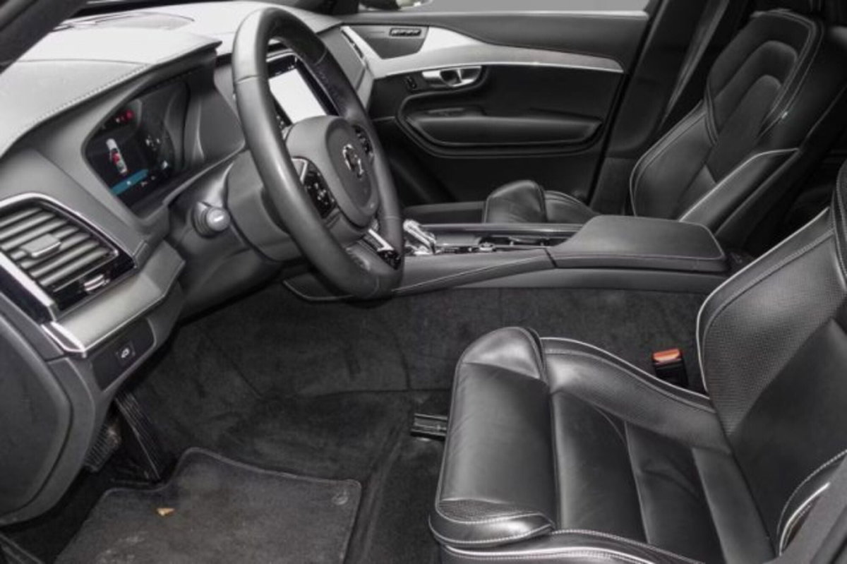 Volvo XC90 B5 (d) AWD automatico 7 posti Plus Dark (5)