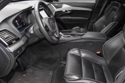 Volvo XC90 B5 (d) AWD automatico 7 posti Plus Dark (5)