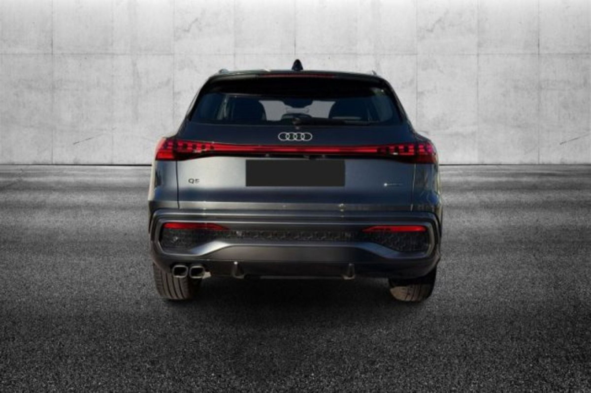 Audi Q5 40 2.0 tdi mhev 12V S line quattro s-tronic (4)