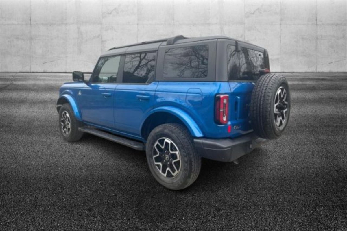 Ford Bronco 2.7 ecoboost V6 Outer Banks 4x4 335cv auto (2)
